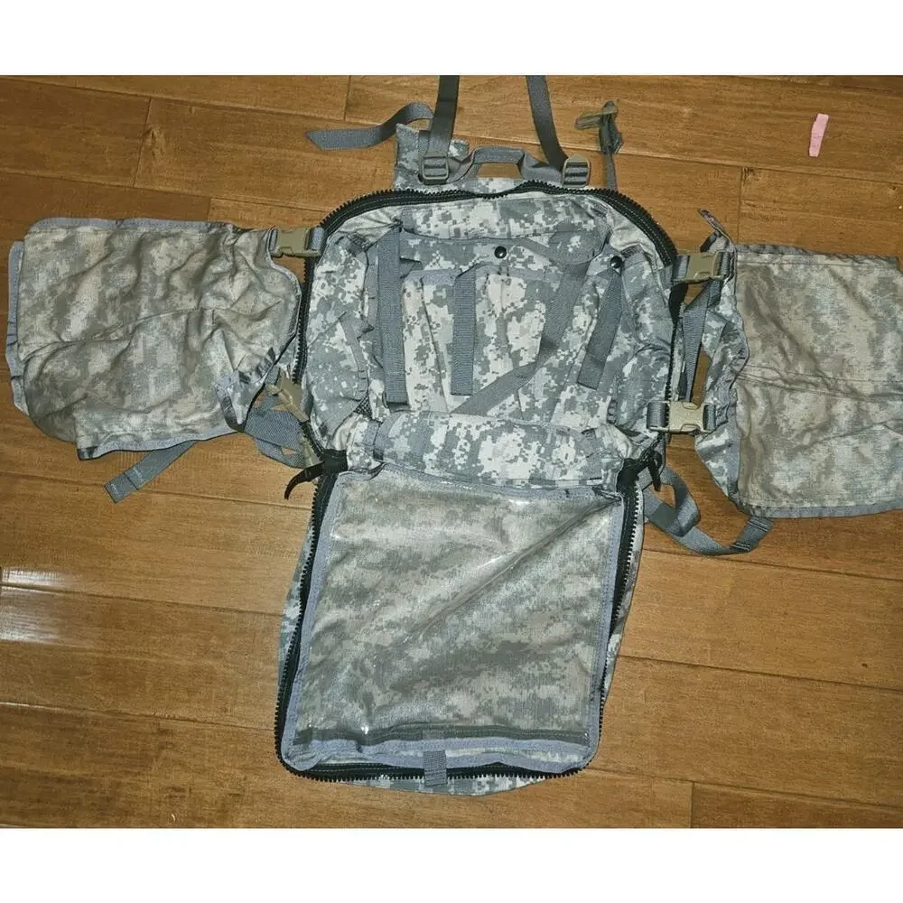 New! VGC SPECIALTY DEFENSE MEDIC BAG PACK DIGITAL COMBAT MEDIC KIT USGI Molle
